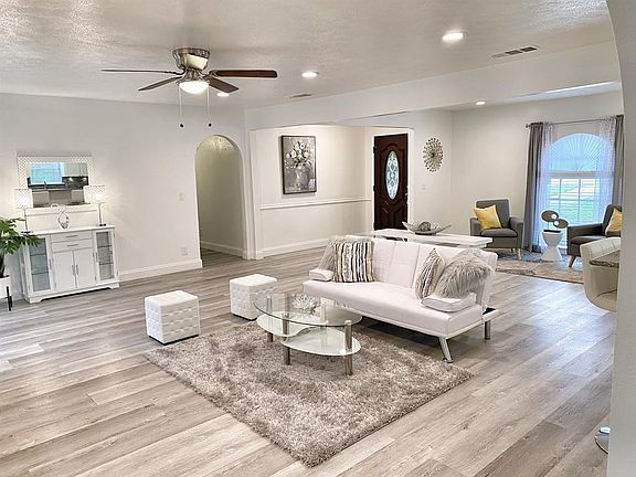 3rd image of 3425 Sherrye Dr