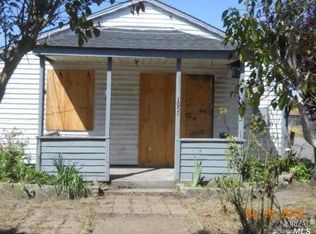 1051 Leddy Ave, Santa Rosa, CA 95407