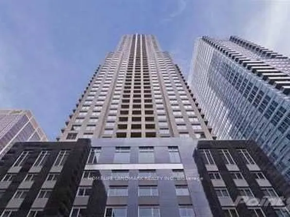 35 Balmuto St #1208, Toronto, ON M4Y 0A3