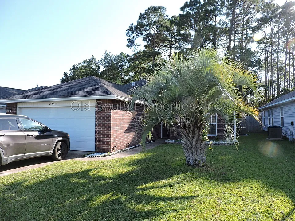2541 Gulf Breeze Ave