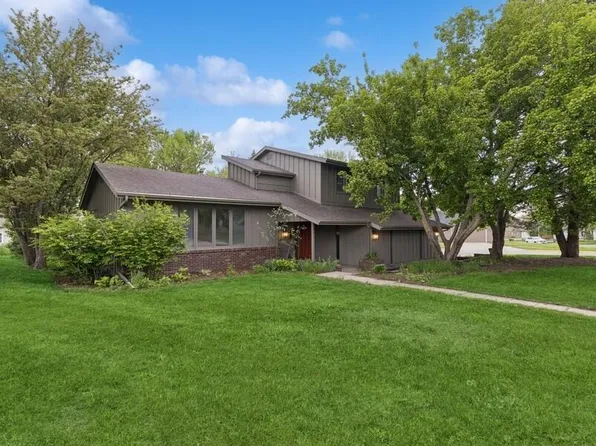 2617 Pierce Ave, Ames, IA 50010