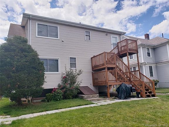 3rd image of 670 Franklin Ave