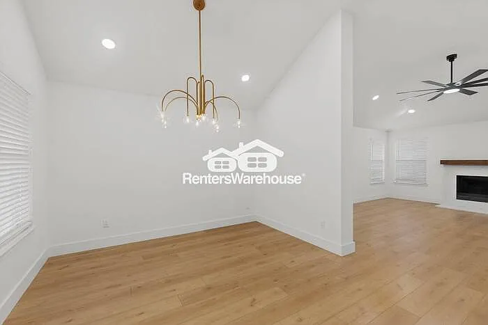4405 San Mateo Ln — Photo 8