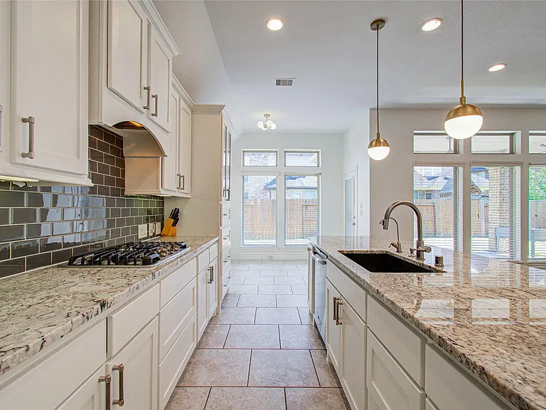 6614 Rising Hills Ln — Photo 17