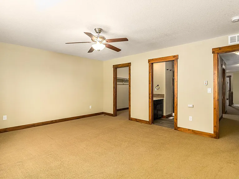 851 Baum St #C — Photo 13