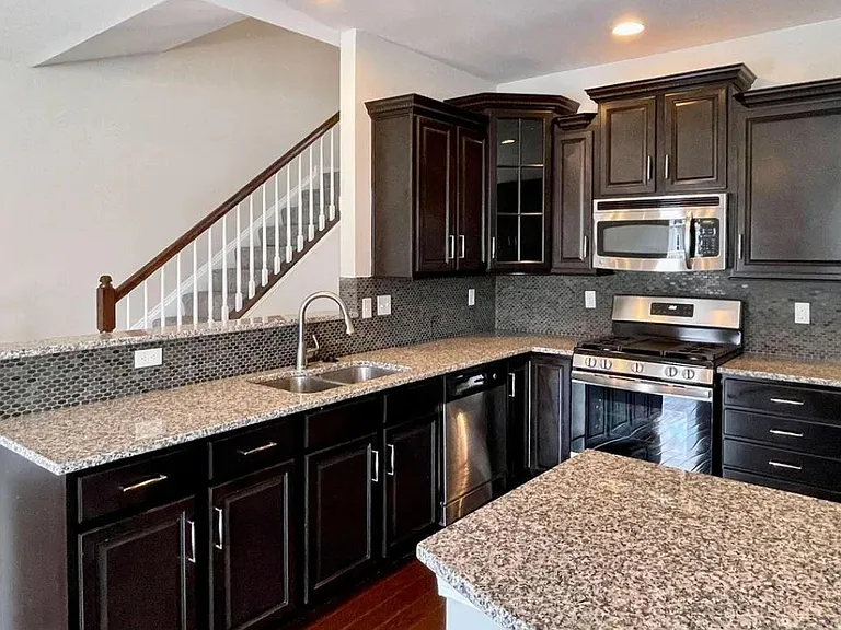 7827 Crystal Brook Way — Photo 16