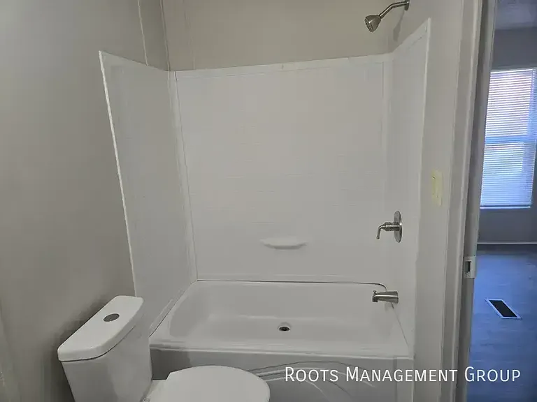 272 Emerson Bypass Rd #B17 — Photo 13
