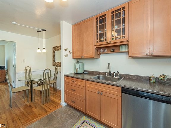 4th image of 37 Espy Rd #7A
