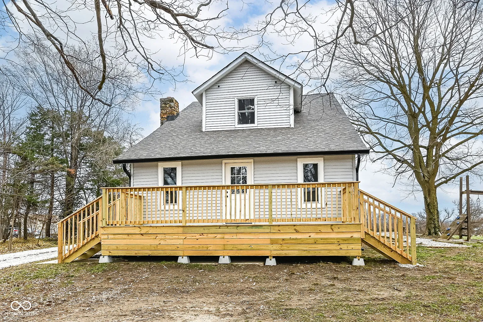 435 N Chestnut St photo 1