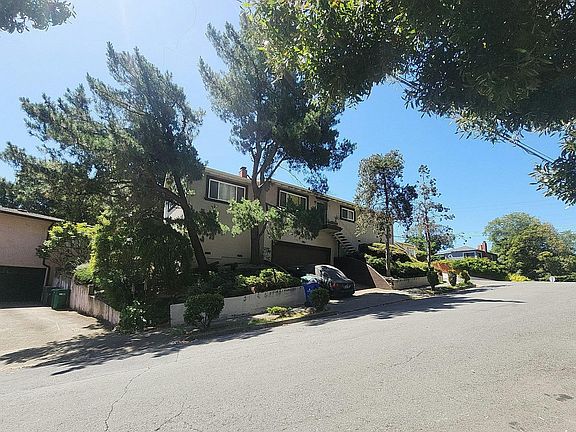 3rd image of 3700 Lundholm Ave