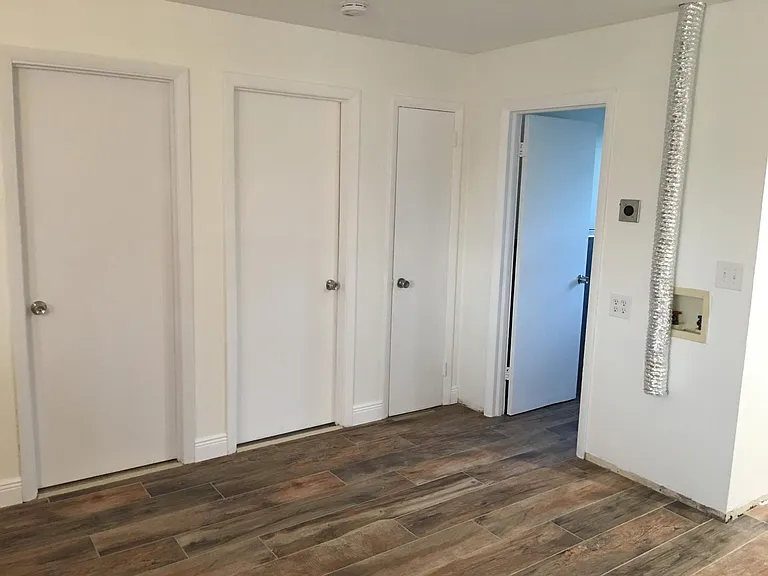 558 Holly Dr #1 — Photo 11