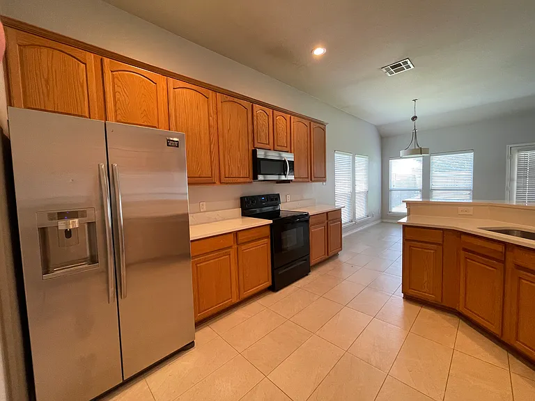 1208 Lazy Ln — Photo 14