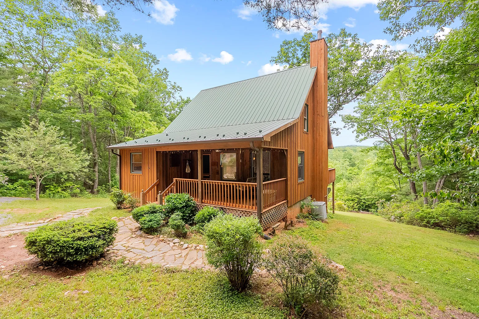 606 Idlewild Ln photo 1
