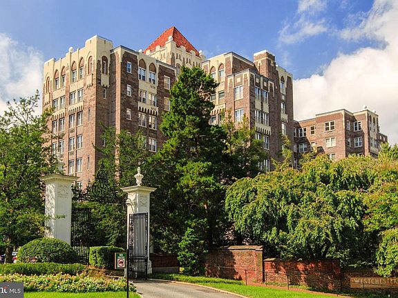 2nd image of 4000 Cathedral Ave NW APT 216B