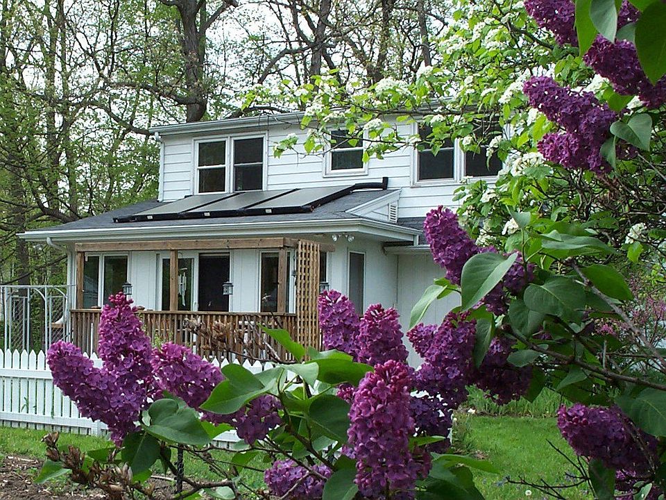 1st image of 1807 Mayflower Pl