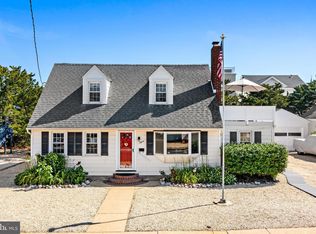 15 E 36th St, Brant Beach, NJ 08008