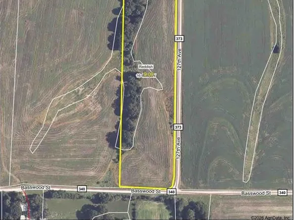 9 Basswood St, La Belle, MO 63447