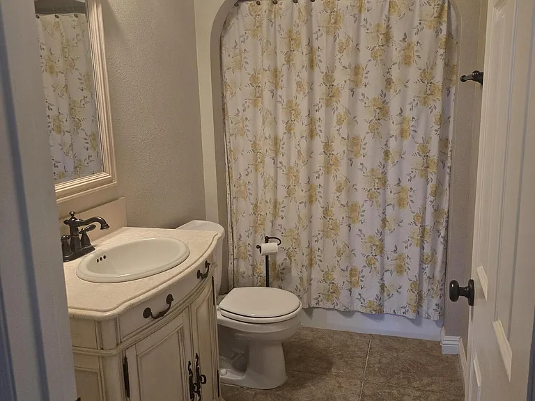 2614 E Sahuaro Dr — Photo 24