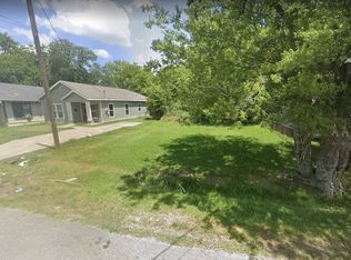 2440 Hegele St, Beaumont, TX 77705