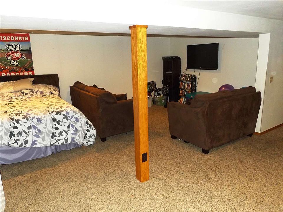 2nd image of 3998 Airport Rd
