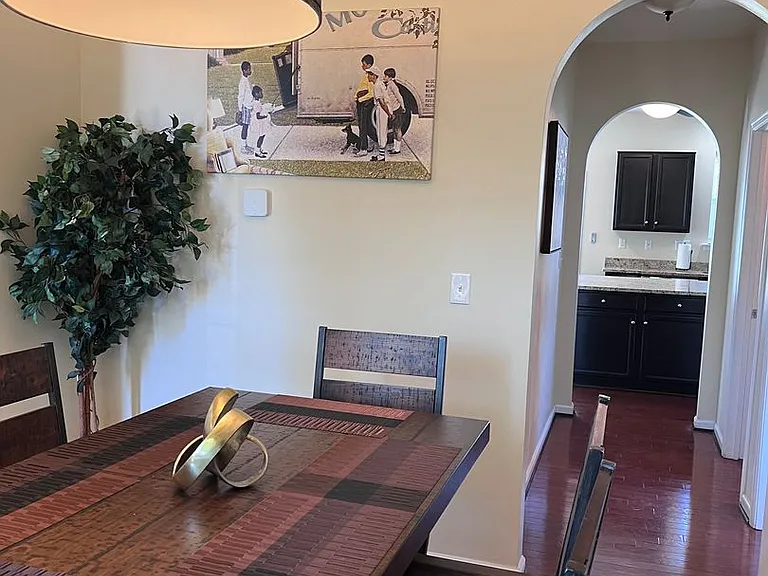 13 Hampshire Glen Pkwy — Photo 7