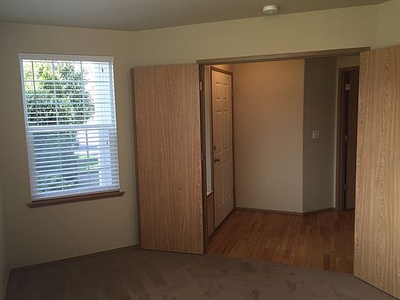 2nd image of 2916 186th St E