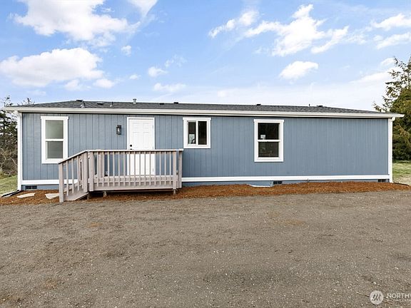2nd image of 1456 Lloyd Pl