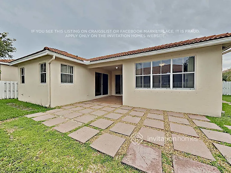 1339 NW 166th Ave — Photo 16