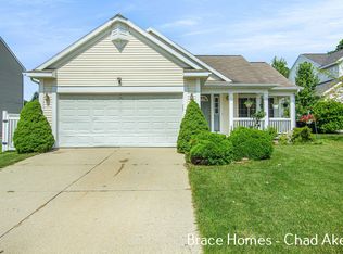 5845 E Grove Dr SE, Kentwood, MI 49512