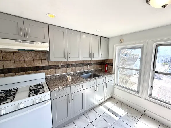 (undisclosed Address), Hempstead, NY 11550