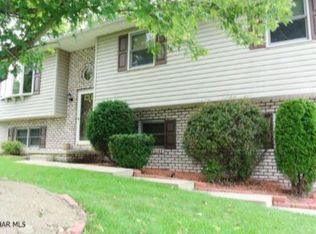 1644 Duquesne Ln, Altoona, PA 16602