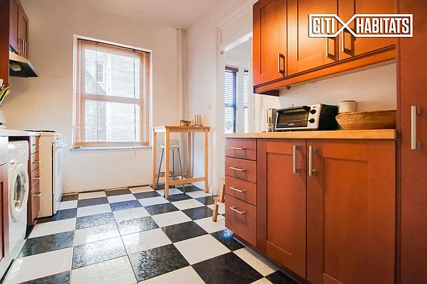 Sold by Citi Habitats | media 21