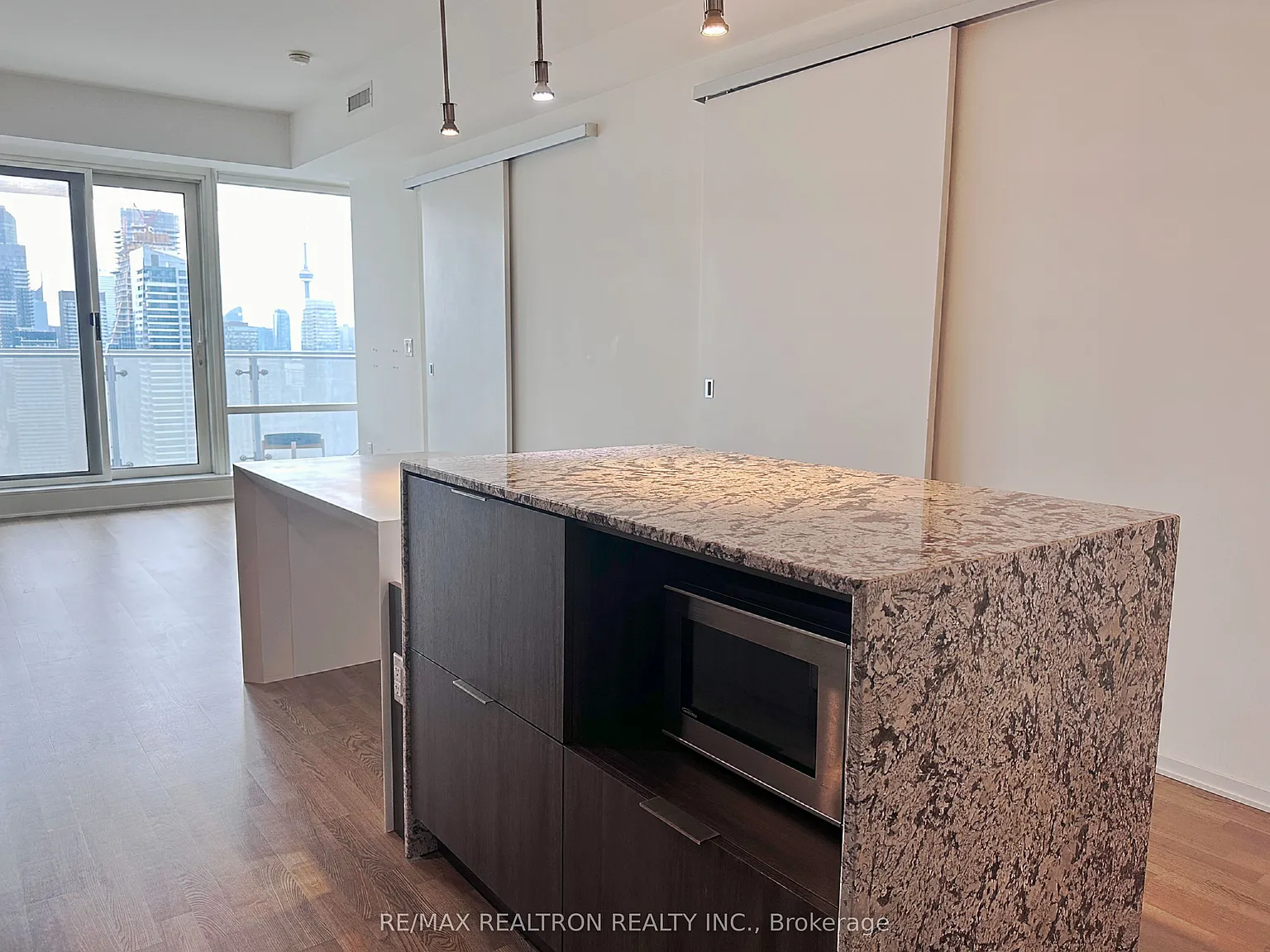 2 bed, $2,900 — Photo 2