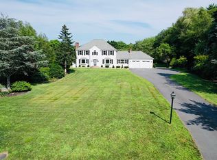 21 Valley Rd, Middleboro, MA 02346