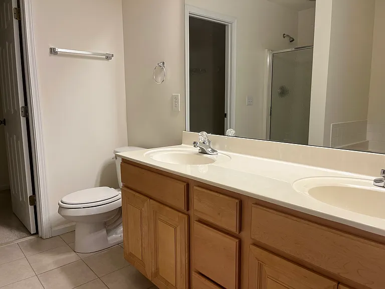 9827 Grettle Ct — Photo 1