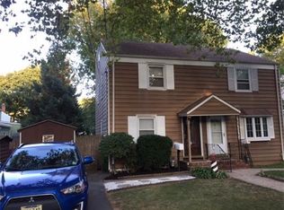 97 Mac Arthur Dr, Edison, NJ 08837