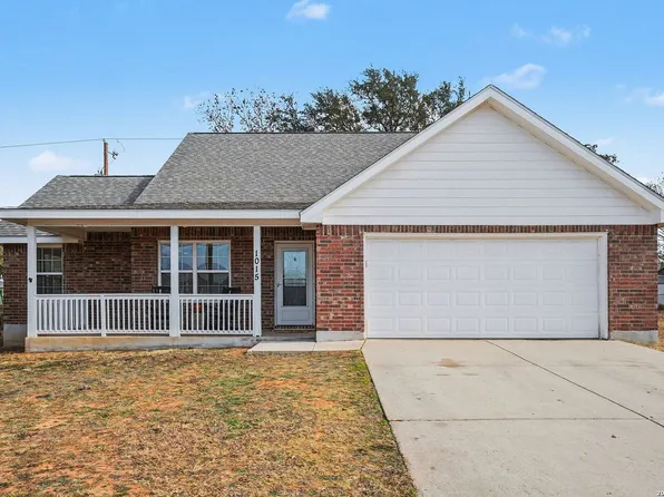 1015 Verbena Loop, Floresville, TX 78114