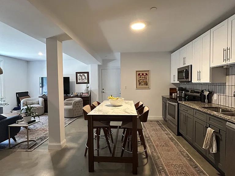 205 Summer St #2 — Photo 4