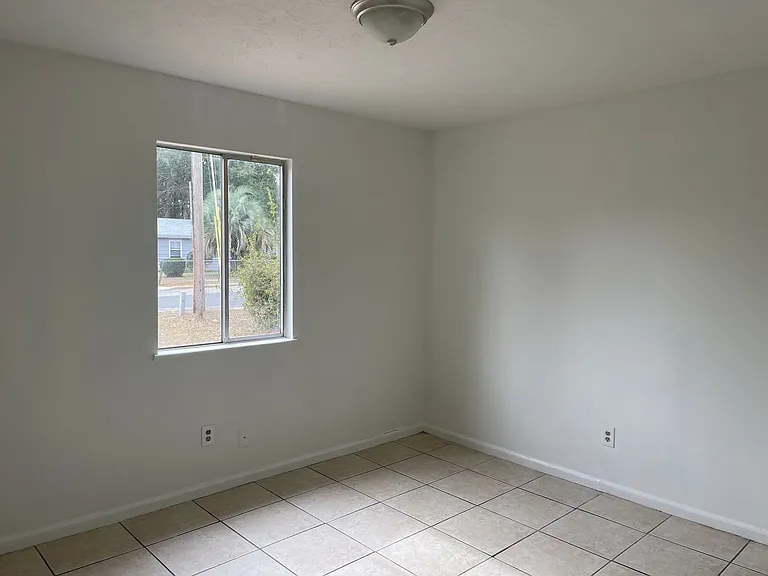 266 White Oak Dr — Photo 5