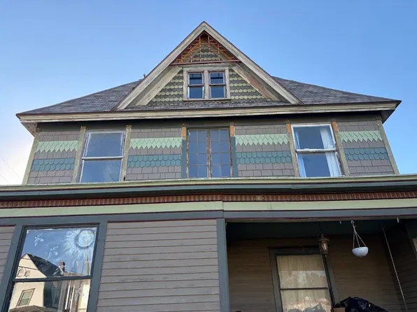 617 N Plum St, Newton, KS 67114