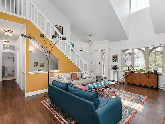 2nd image of 5964 Villa France Ave