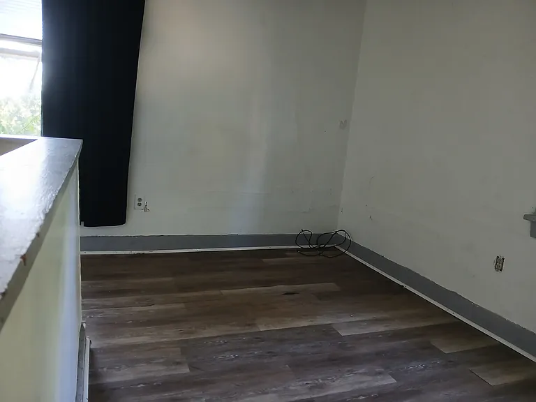 244-246 Reifert St #1 — Photo 14