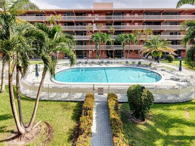 200 NE 12th Ave APT 5B, Hallandale Beach, FL, 33009