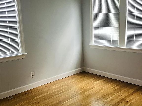 4th image of 6531 Leschen Ave