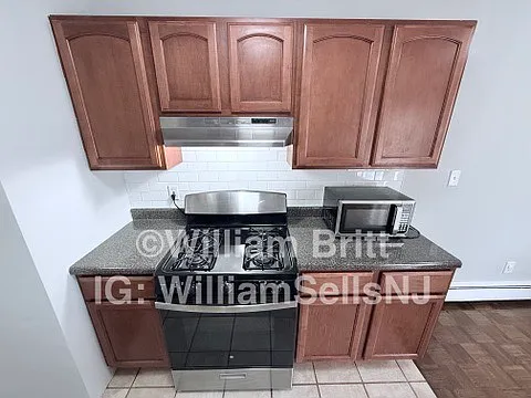 1 bed, $2,195 — Photo 4