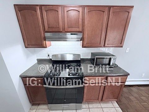 4th image of 145 Main St #5A