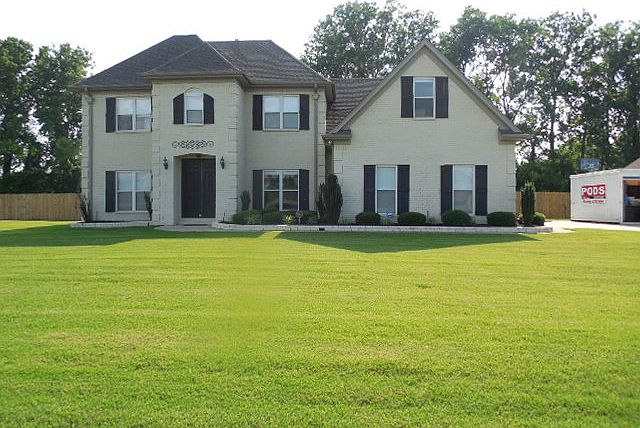1st image of 608 N Rivertrace Dr