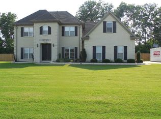 608 N Rivertrace Dr, Marion, AR 72364