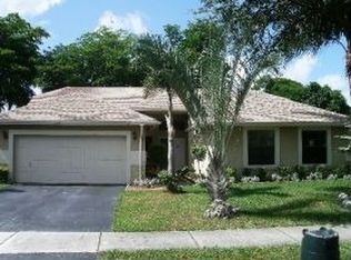 5255 NW 52nd St, Coconut Creek, FL 33073