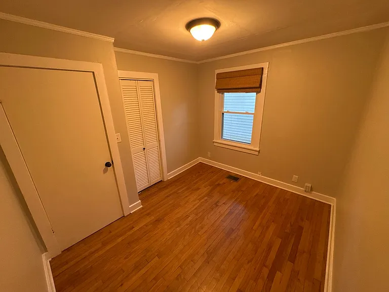 321 Hickory St — Photo 11